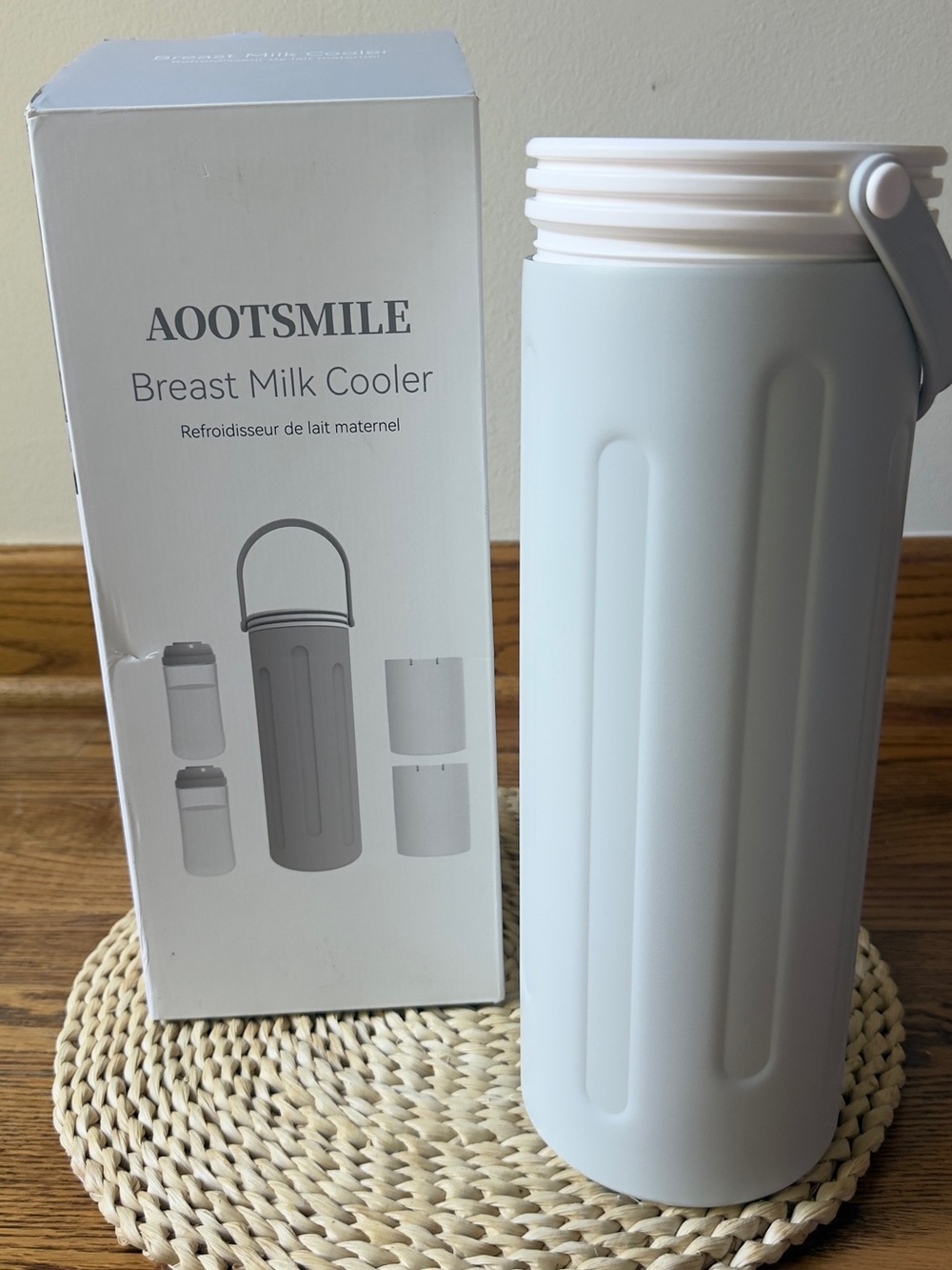 White Breast Milk Cooler Bottle
